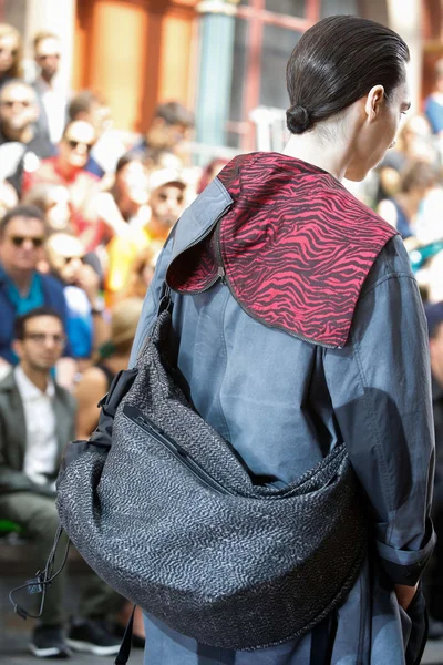 Look 31